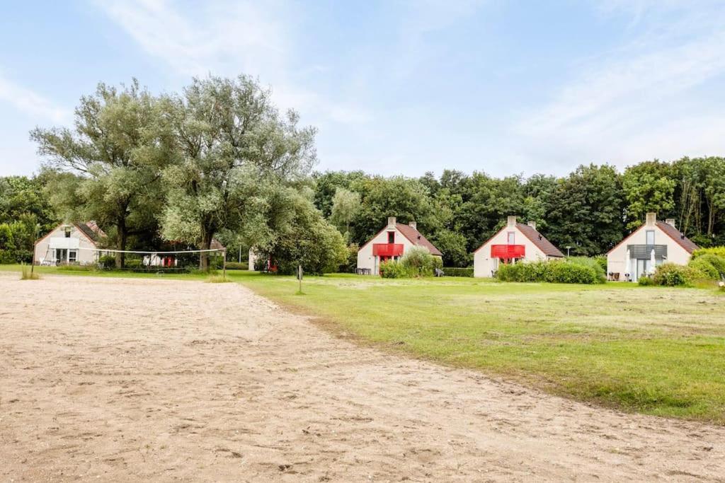 Vakantiehuis Aan Het Water -Incl Laadpaal- Ewijk Buitenkant foto