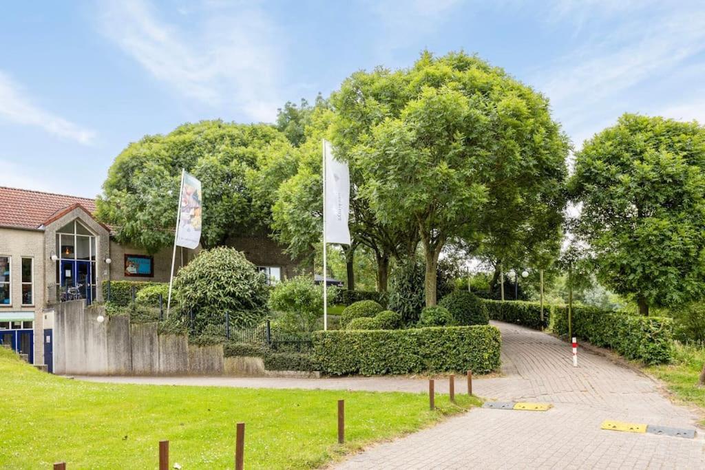 Vakantiehuis Aan Het Water -Incl Laadpaal- Ewijk Buitenkant foto