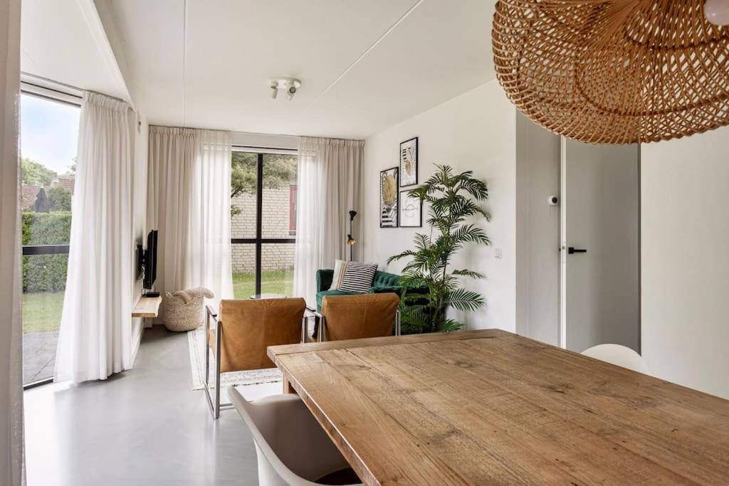 Vakantiehuis Aan Het Water -Incl Laadpaal- Ewijk Buitenkant foto
