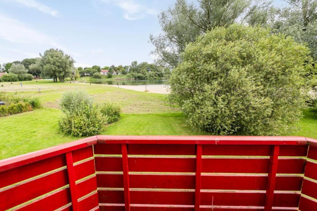 Vakantiehuis Aan Het Water -Incl Laadpaal- Ewijk Buitenkant foto